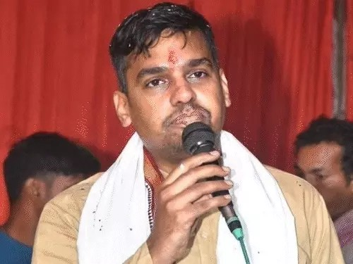 प्यून को हर-महीने मिल रहा था 4.5 लाख भत्ता:बिलासपुर में 6 महीने में 30 लाख ट्रांसफर;कांग्रेस ने DEO-जूनियर ऑडिटर की CS से शिकायत की प्यून को हर-महीने मिल रहा था 4.5 लाख भत्ता:बिलासपुर में 6 महीने में 30 लाख ट्रांसफर;कांग्रेस ने DEO-जूनियर ऑडिटर की CS से शिकायत की