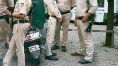 पत्नी दिल्ली में, बेटी कनाडा में… प्रोफेसर ने मैहर में चलती बस में की छेड़छाड़, Video बनाकर पीड़िता पहुंच गई थाने