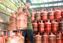 30 फीसदी घरेलू उत्पादन बढ़ा, रोजाना 75 लाख बुकिंग… गैस सिलेंडर की कालाबाजारी पर केंद्र सरकार सख्त