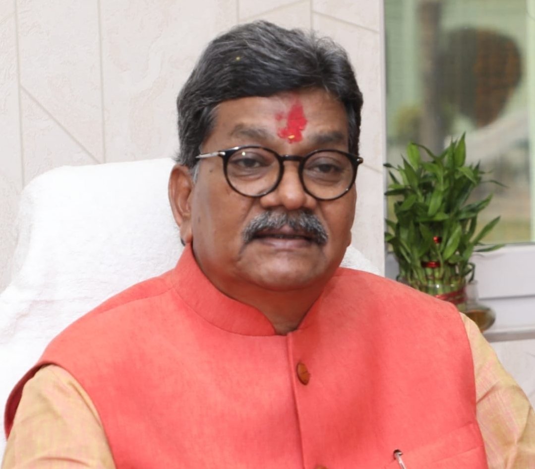 नेता प्रतिपक्ष डॉ चरणदास महंत ने नक्सलवाद समाप्ति के सरकारी दावों पर दागे तीखे सवाल नेता प्रतिपक्ष डॉ चरणदास महंत ने नक्सलवाद समाप्ति के सरकारी दावों पर दागे तीखे सवाल