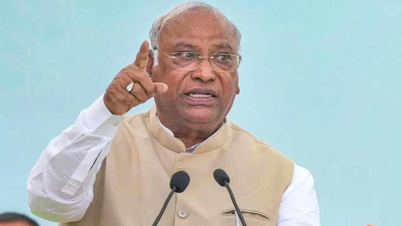 असम चुनाव से पहले कांग्रेस का घोषणापत्र तैयार, 9 अप्रैल को खरगे करेंगे जारी