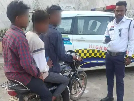 रायगढ़ में 40 नाबालिग वाहन चालक पकड़े गए, परिजनों को बुलाकर काटे गए चालान