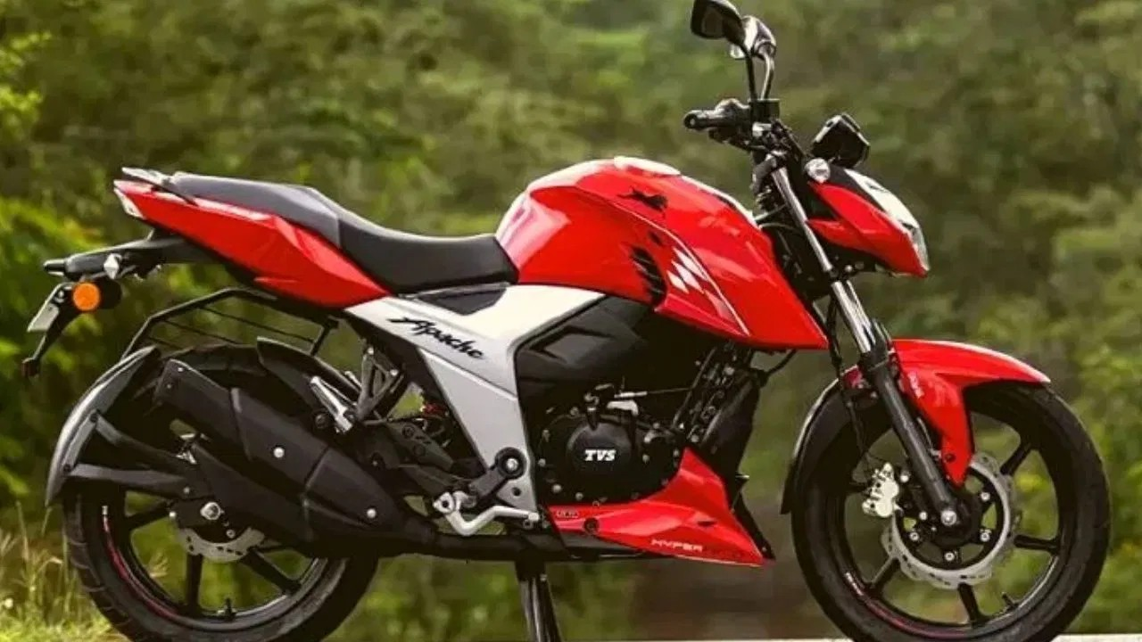 युवाओं की पहली पसंद बनी ये बाइक, Bajaj Pulsar को भी छोड़ दिया पीछे, बन गई सेगमेंट किंग