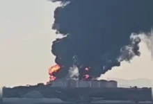 ओमान के सलालाह पोर्ट पर ड्रोन हमला, तेल टैंकों में लगी आग,आसमान में दिखा धुंआ