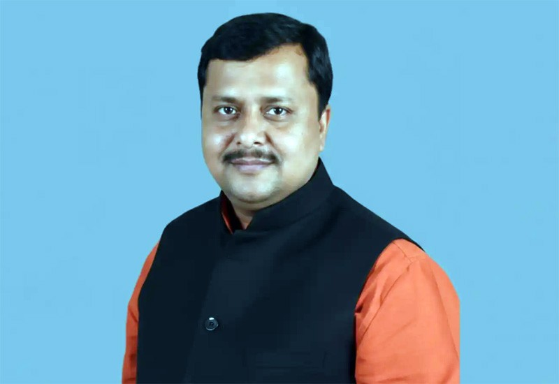 विधायक पद से इस्तीफे के बीच नितिन नवीन का भावुक बयान, बोले—“मैंने हमेशा अपने कर्तव्यों को प्राथमिकता दी… विधायक पद से इस्तीफे के बीच नितिन नवीन का भावुक बयान, बोले—“मैंने हमेशा अपने कर्तव्यों को प्राथमिकता दी…