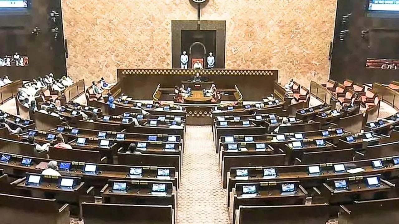CAPF पर राज्यसभा में हंगामा… जानें क्या है यह बिल और क्यों हो रहा है इसका विरोध? CAPF पर राज्यसभा में हंगामा… जानें क्या है यह बिल और क्यों हो रहा है इसका विरोध?