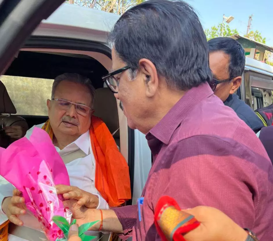 सफल सर्जरी के बाद रायपुर लौटे डॉ. रमन सिंह, अगले हफ्ते से संभाल सकते हैं विधानसभा अध्यक्ष का दायित्व