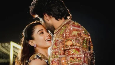 मेहंदी समारोह की तस्वीरों में दिखा रश्मिका मंदाना और विजय देवरकोंडा का रोमांटिक अंदाज