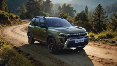 लॉन्च से पहले ही छाई Renault की नई SUV, 2 हाइब्रिड मॉडल्स में से एक हुआ सोल्ड आउट
