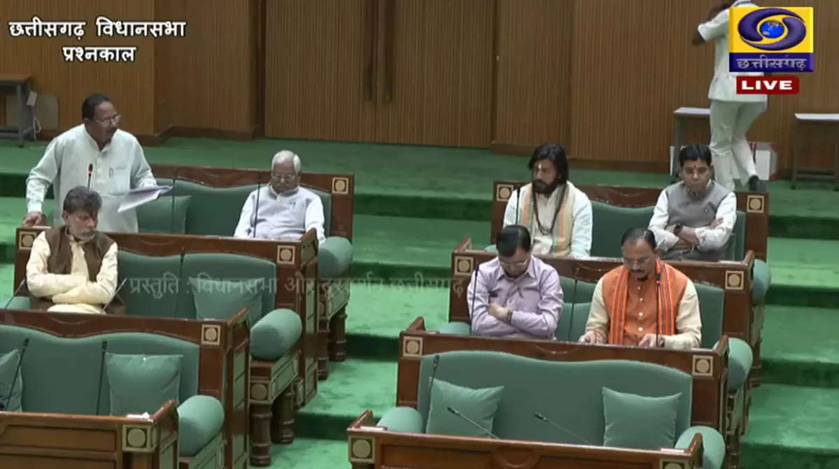 CG Budget Session 2026: स्वास्थ्य विभाग में अटैचमेंट नियुक्तियां रद्द, ग्रामीण अस्पतालों की सेवाओं को बचाने का फैसला