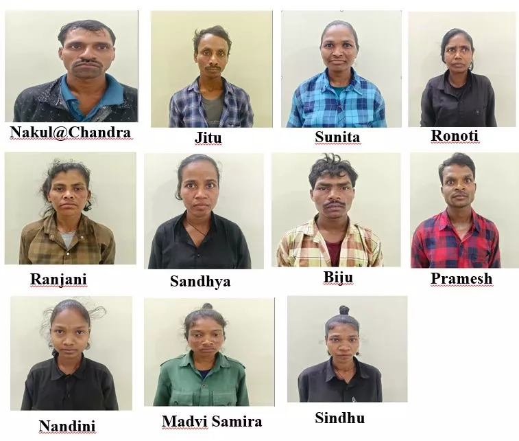 कालाहांडी में नक्सलियों का बड़ा सरेंडर, बस्तर के 11 सदस्य हुए आत्मसमर्पण,डेढ़ करोड़ के इनामी