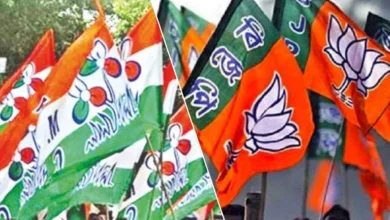 Bengal Election: फॉर्म 6 पर BJP-TMC कार्यकर्ता भिड़े, चुनाव आयोग दफ्तर के बाहर झड़प