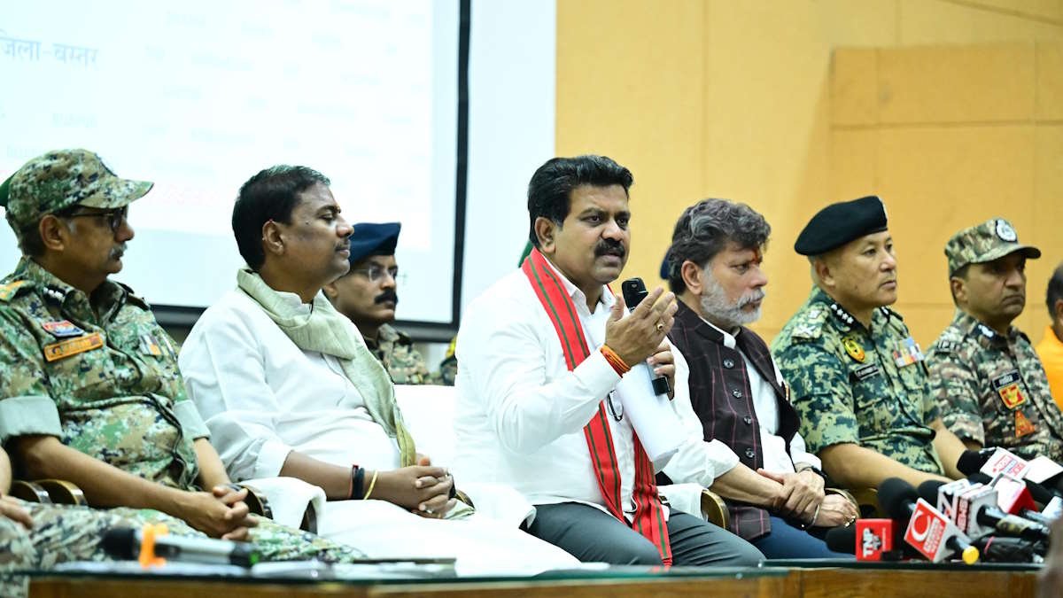 मार्च 2026 तक नक्सलवाद से मुक्त होगा छत्तीसगढ़, तकनीक और संयुक्त अभियान से मिली बड़ी सफलता : विजय शर्मा मार्च 2026 तक नक्सलवाद से मुक्त होगा छत्तीसगढ़, तकनीक और संयुक्त अभियान से मिली बड़ी सफलता : विजय शर्मा