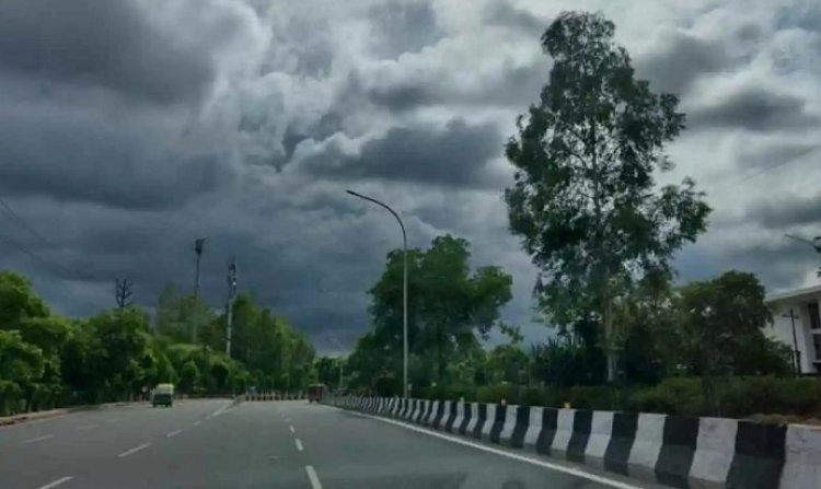 छत्तीसगढ़ में बदला मौसम का मिजाज, कई जिलों में गरज-चमक के साथ बारिश का अलर्ट छत्तीसगढ़ में बदला मौसम का मिजाज, कई जिलों में गरज-चमक के साथ बारिश का अलर्ट