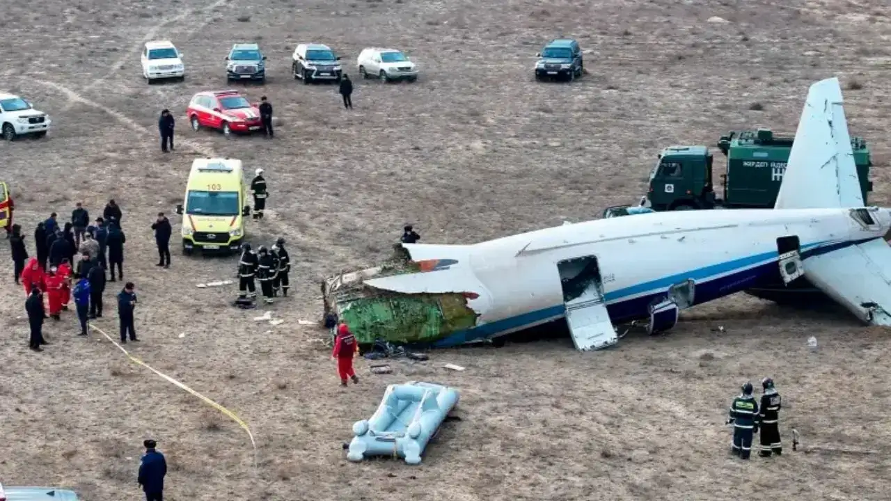 Russian Military Plane Crash: क्रीमिया में रूसी सैन्य विमान दुर्घटनाग्रस्त, 29 लोगों की मौत,उड़ान के दौरान टूटा संपर्क