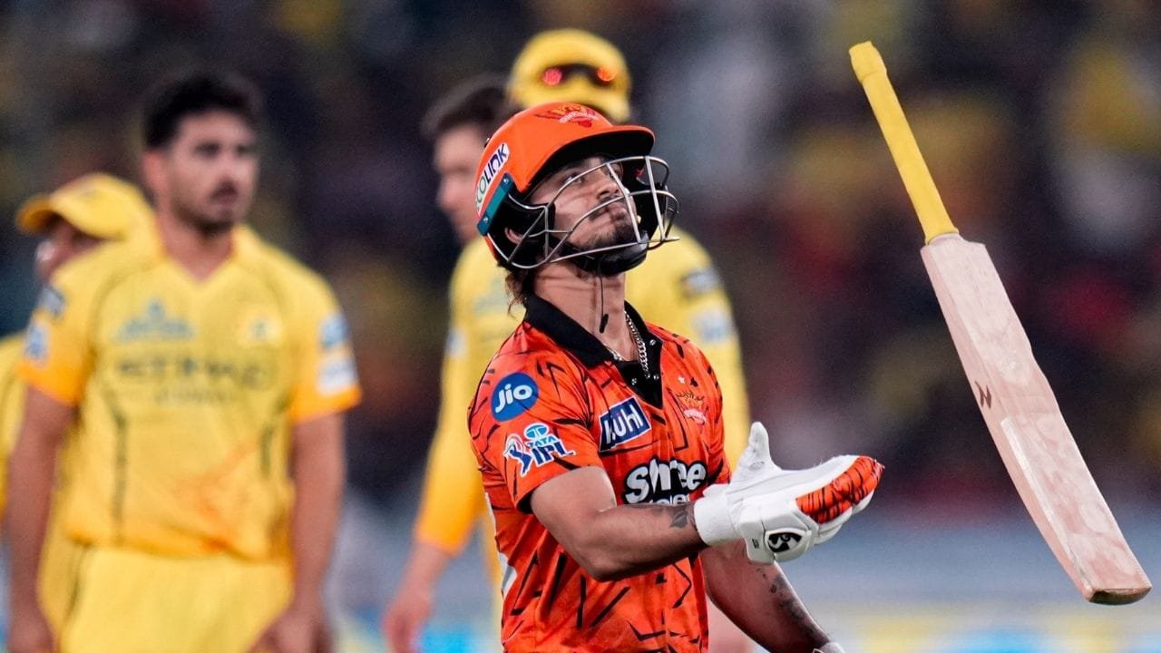 SRH vs CSK: सिर्फ 7 गेंदों में 3 बार शिकार, फिर ईशान किशन का काल बना ये बॉलर, पहले ही मैच में तहलका