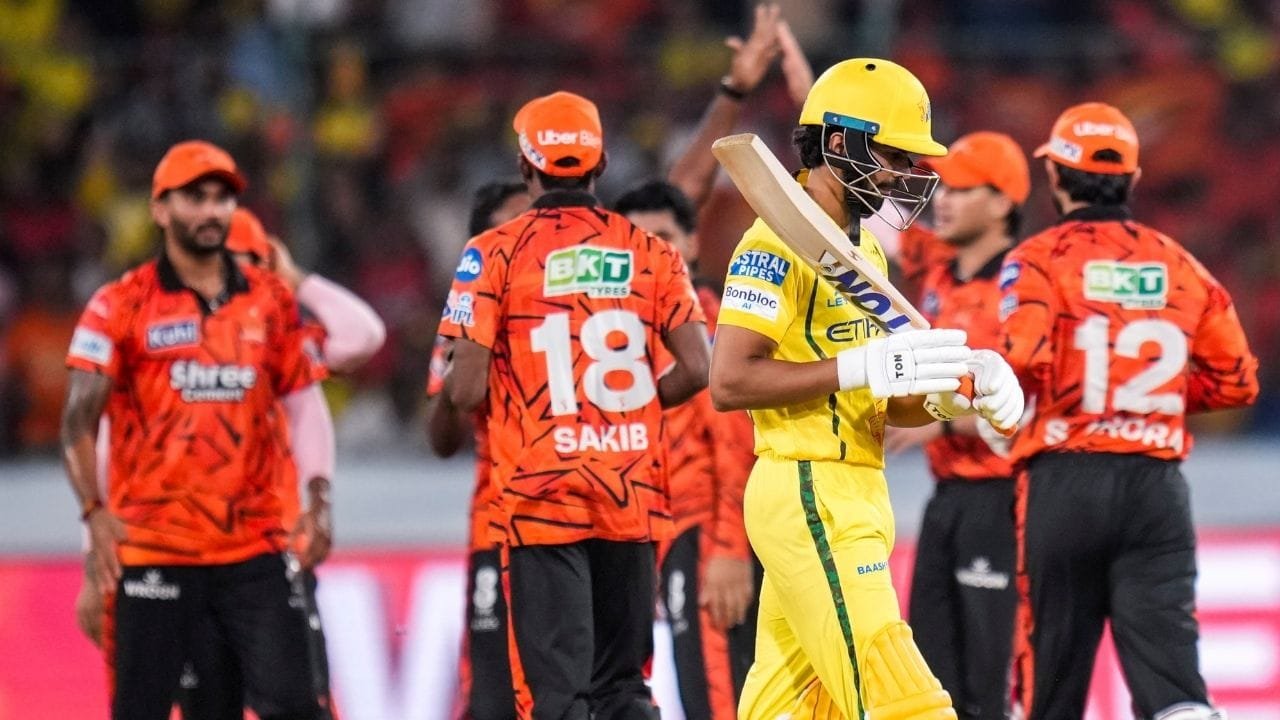 SRH vs CSK: फिर बुरी तरह फेल हुई चेन्नई सुपर किंग्स, अभिषेक-मलिंगा ने दिलाई सनराइजर्स को जीत