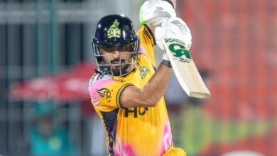 PSL 2026: 52 गेंदों में सिर्फ 1 डॉट, बाबर आजम ने ठोका सबसे तेज शतक, जड़े इतने चौके-छक्के