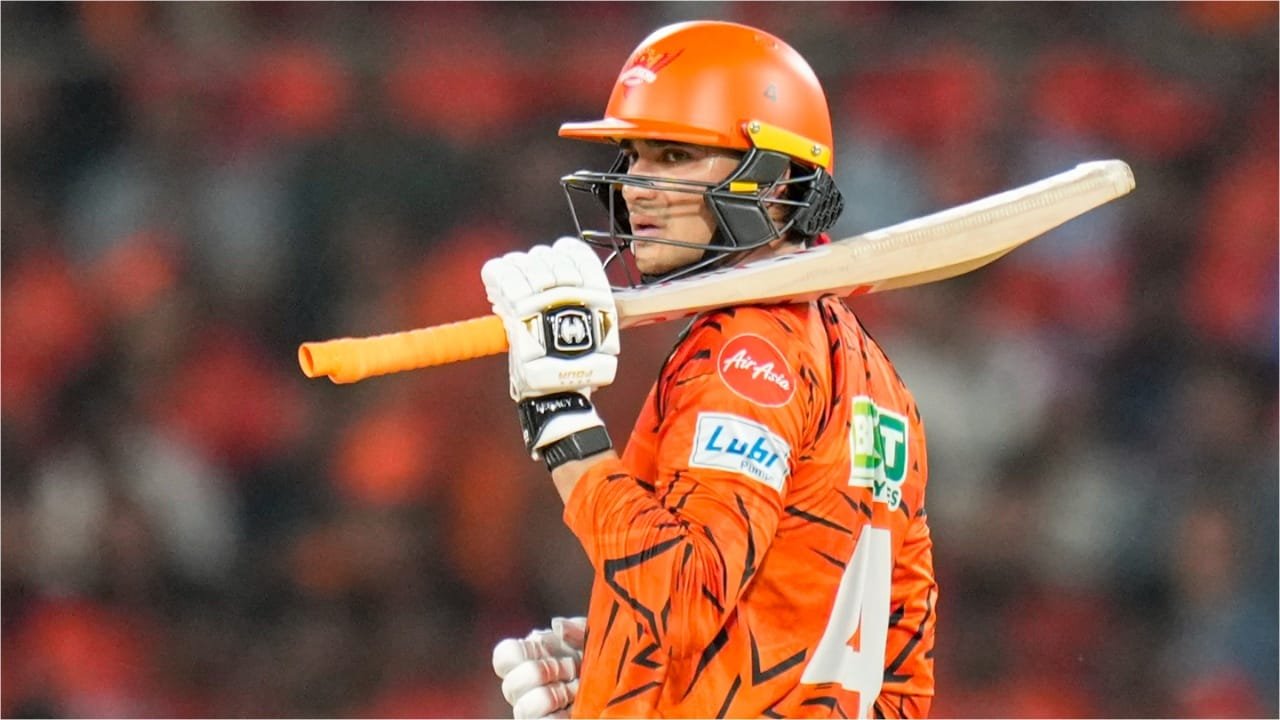 IPL 2026: अभिषेक शर्मा ने ठोका सबसे ‘धीमा’ अर्धशतक, केएल राहुल ने दिया ये खास ‘तोहफा’