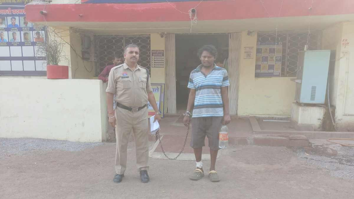 महिला की तस्वीरों से छेड़छाड़, वायरल करने की धमकी देकर किया ब्लैकमेल, पुलिस के हत्थे चढ़ा आरोपी