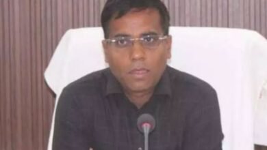 कलेक्टर डॉ. कन्नौजे ने पंचायत विभाग के विकासमूलक कार्यों की समीक्षा की