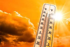 छत्तीसगढ़ में भीषण गर्मी की दस्तक: राजनांदगांव में 43°C, कई जिलों में लू का अलर्ट
