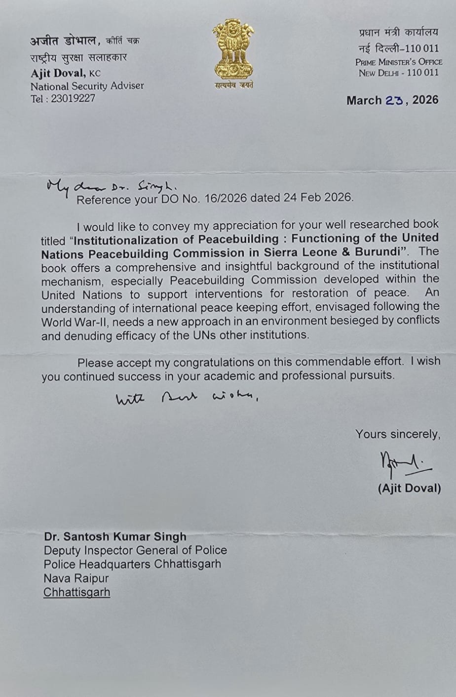 एनएसए अजित डोभाल ने IPS संतोष सिंह की बुक को सराहा… शांति स्थापना के लिए यूएन के प्रयास पर रिसर्च की तारीफ