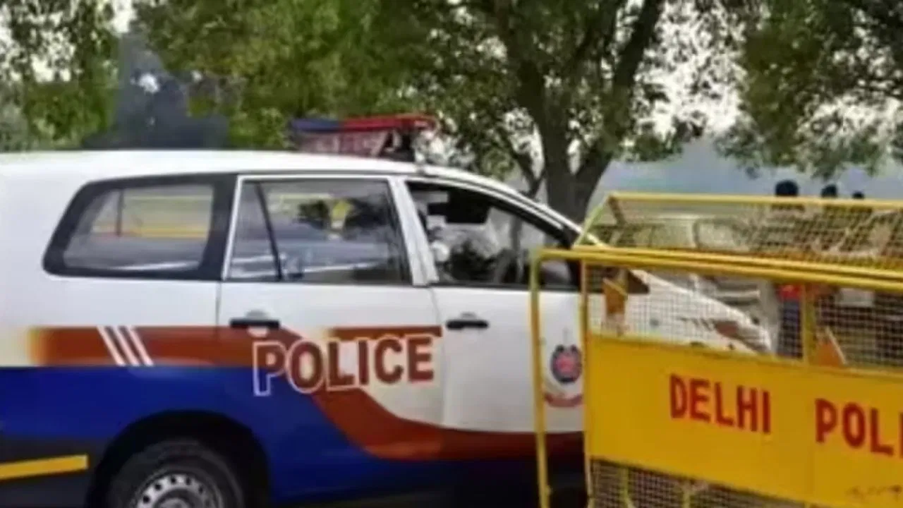 दिल्ली में हनुमान जयंती के अवसर पर सुरक्षा अलर्ट, हिंदु संगठन की शोभायात्रा पर प्रतिबंध , जहांगीरपुरी हिंसा के बाद की सावधानी