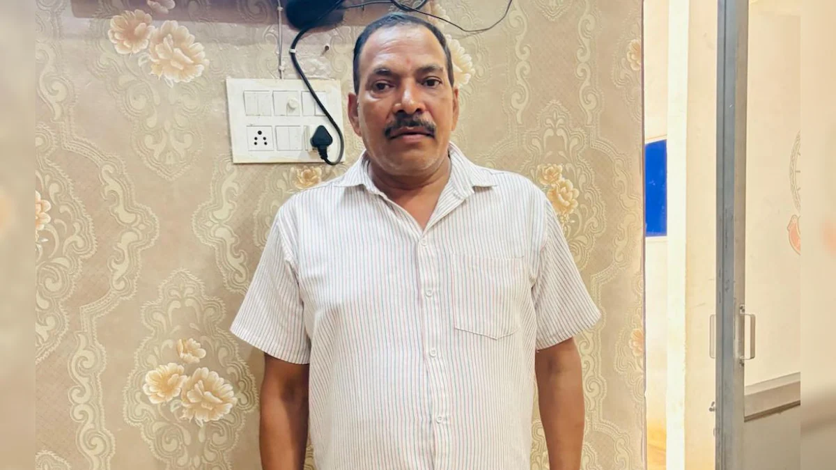 राजधानी में सनसनीखेज डबल मर्डर: पूर्व पुलिसकर्मी ने पत्नी और सौतेली बेटी की कुल्हाड़ी से हत्या कर थाने में किया सरेंडर राजधानी में सनसनीखेज डबल मर्डर: पूर्व पुलिसकर्मी ने पत्नी और सौतेली बेटी की कुल्हाड़ी से हत्या कर थाने में किया सरेंडर