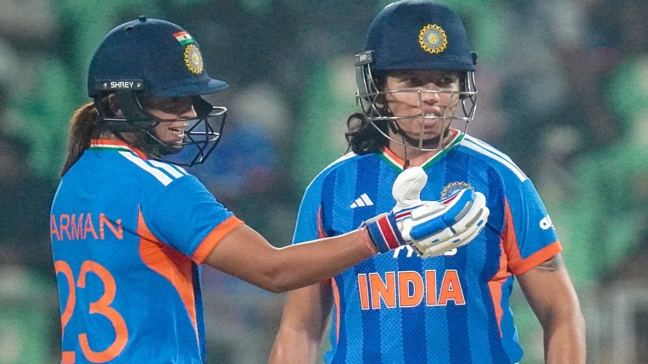 IND W vs SA W: 28 चौके-छक्के… साउथ अफ्रीका में टीम इंडिया का तूफान, 20 ओवर में ठोके इतने रन