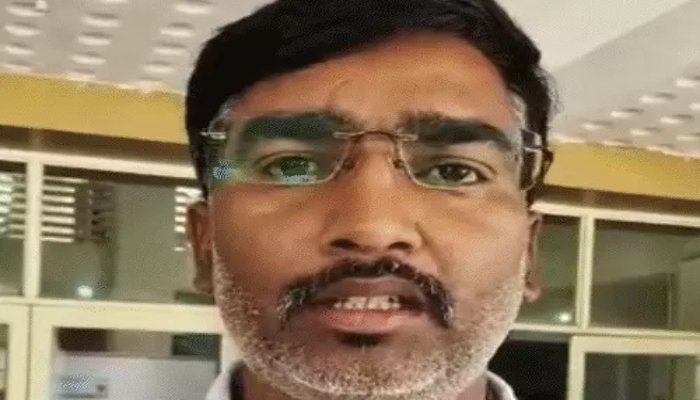 बलरामपुर में CMO का कथित ऑडियो वायरल, पार्षदों को लेकर विवादित टिप्पणी का आरोप बलरामपुर में CMO का कथित ऑडियो वायरल, पार्षदों को लेकर विवादित टिप्पणी का आरोप