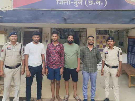 दुर्ग ऑनलाइन सट्टा मामले में 4 और आरोपी गिरफ्तार:6 मोबाइल और 65 हजार कैश जब्त, आईडी और लेनदेन थे आरोपी
