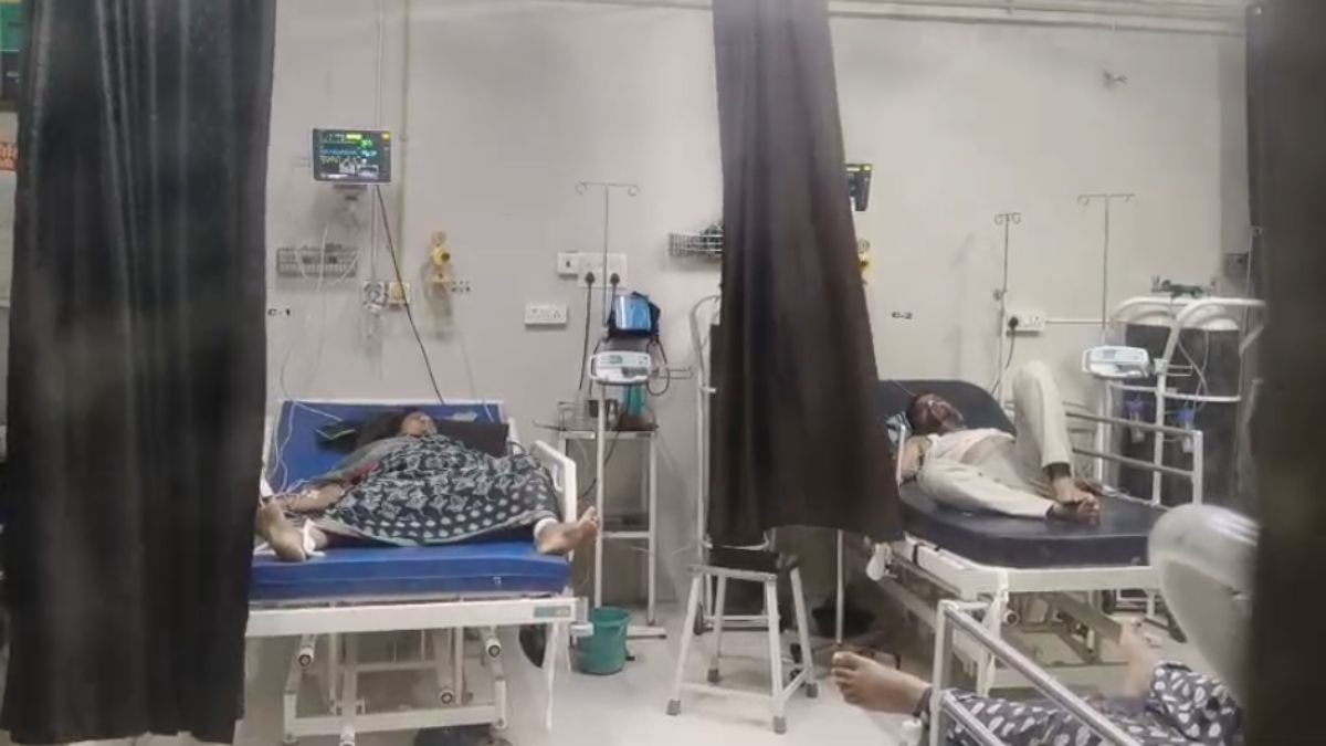 Breaking : 4 करोड़ के कर्ज में डूबे व्यापारी ने पत्नी और बच्चों के साथ खाया जहर, 3 पन्नों का सुसाइड नोट मिला