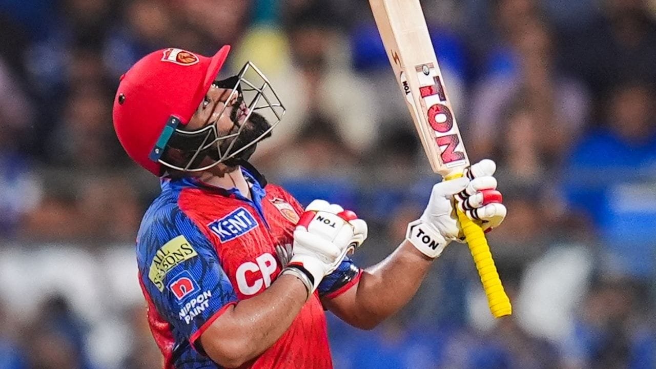 IPL 2026: प्रभसिमरन सिंह को छुट्टियों में किसने किया तैयार, जो ठोक दिए हैं 11 छक्के और 211 रन