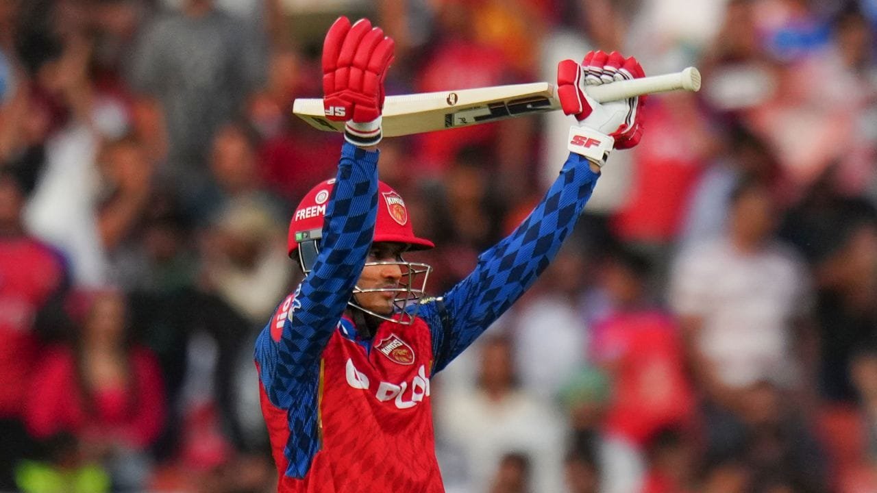 IPL 2026: 9 चौके-छक्के… अभिषेक शर्मा से भी तेज प्रियांश आर्या, सिर्फ इतनी गेंदों पर ठोका अर्धशतक