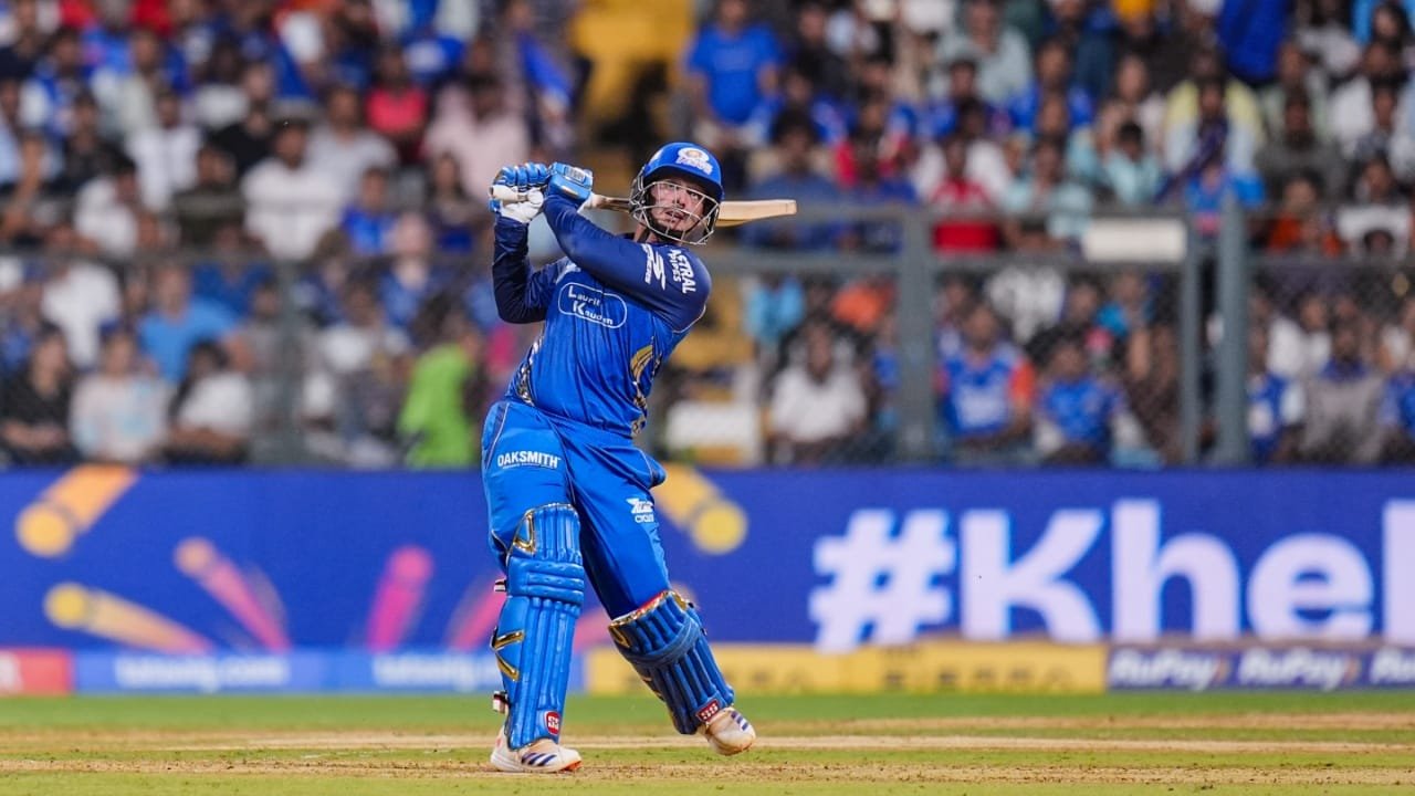 Quinton de Kock Century: क्विंटन डिकॉक ने IPL में तीसरा शतक ठोका, बना दिया ये महारिकॉर्ड
