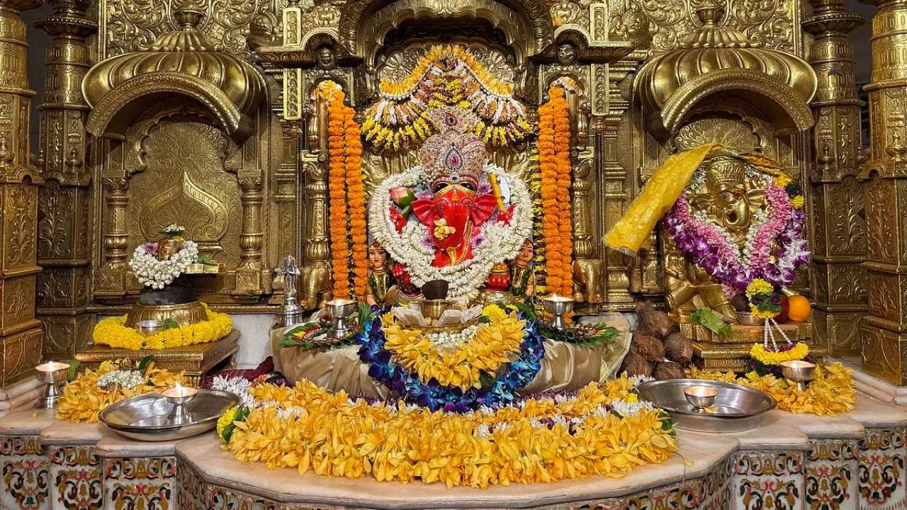 सिद्धिविनायक मंदिर के अधिकारी पर घपले का आरोप, जांच आदेश जारी, जवाब देने को 7 दिन