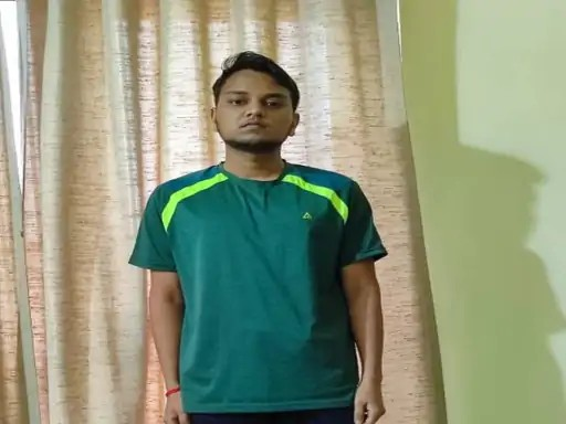 भिलाई में JEE मेंस में मोबाइल छिपाने काटी चप्पल:वॉशरूम से लौटा छात्र तो पैर घसीटकर चलने लगा, गार्ड ने पकड़ा ‘मुन्नाभाई’, FIR दर्ज