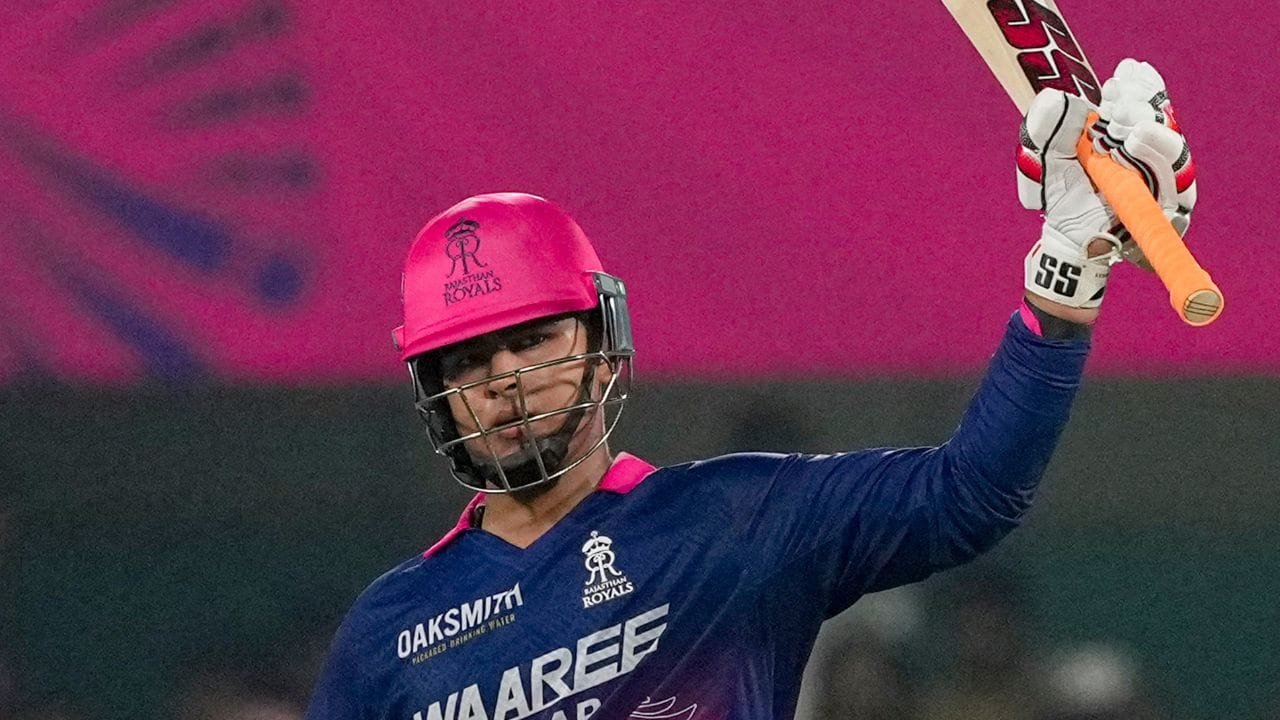 IPL 2026: वैभव सूर्यवंशी ने सिर्फ इतनी गेंदों पर ठोका अर्धशतक, ऐसा करने वाले पहले भारतीय बल्लेबाज