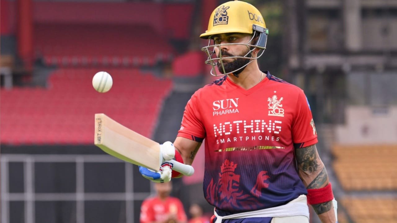RCB Match: दिल्ली के खिलाफ गरजेंगे विराट कोहली, तो बरसेंगे रिकॉर्ड ही रिकॉर्ड, पहली बार होगा ये कमाल