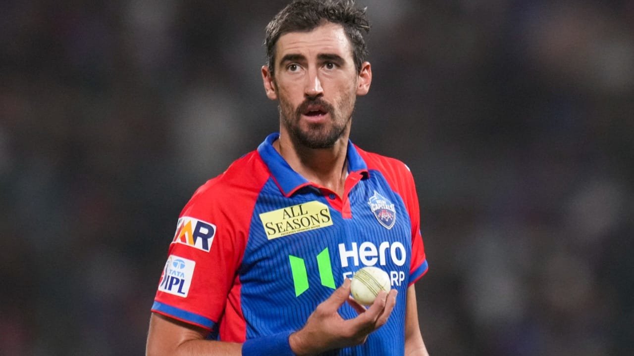IPL 2026: मिचेल स्टार्क ने पहले ही मैच में झटके 3 विकेट, कर दिखाया ये खास कारनामा