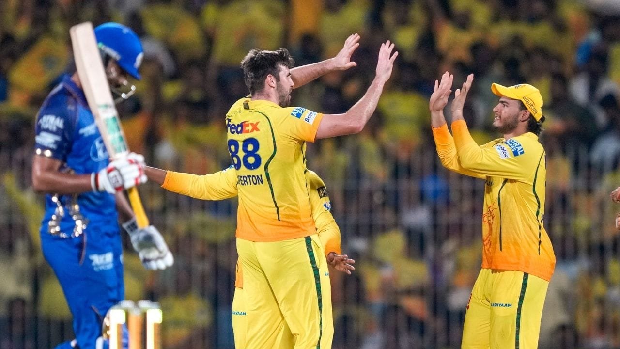 CSK vs MI: चेन्नई ने फिर मुंबई को चटाई धूल, IPL 2026 में लगातार दूसरी बार रौंदा, दर्ज की चौथी जीत CSK vs MI: चेन्नई ने फिर मुंबई को चटाई धूल, IPL 2026 में लगातार दूसरी बार रौंदा, दर्ज की चौथी जीत