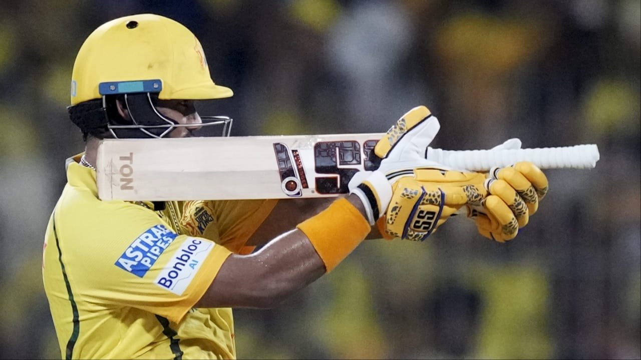 IPL 2026: कर्ज में डूबकर पिता ने बनाया क्रिकेटर, अब IPL में खेली अपनी सबसे बड़ी पारी, धोनी जैसा मनाया जश्न IPL 2026: कर्ज में डूबकर पिता ने बनाया क्रिकेटर, अब IPL में खेली अपनी सबसे बड़ी पारी, धोनी जैसा मनाया जश्न