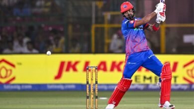 Orange Cap, Purple Cap Holder in IPL 2026: केएल राहुल का हुआ ऑरेंज कैप, भुवनेश्वर का पर्पल कैप पर दावा बरकरार