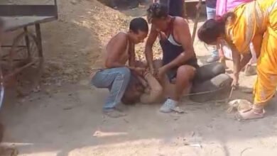 अमानवीयता की हद: युवक को बांधकर पीटा, वायरल वीडियो पर पुलिस ने लिया संज्ञान