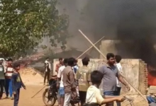 रायपुर में युवक की चाकू मारकर हत्या, गुस्साए ग्रामीणों ने आरोपी के घर और वाहन में की तोड़फोड़