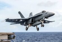 F/A-18 सुपर हॉर्नेट से अमेरिका का पहला हमला, ब्लॉकेड में 3 ईरानी जहाज रोके गए