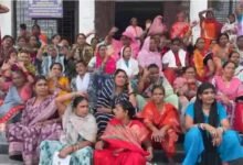 ‘घर नहीं छोड़ेंगे’… कैनाल रोड सर्वे के विरोध में भड़के लोग, निगम कार्यालय का किया घेराव