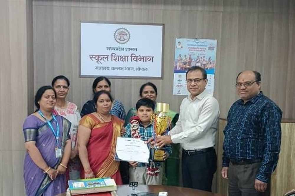अंग्रेजी ओलंपियाड वर्ड पावर के बने राष्ट्रीय विजेता अंग्रेजी ओलंपियाड वर्ड पावर के बने राष्ट्रीय विजेता