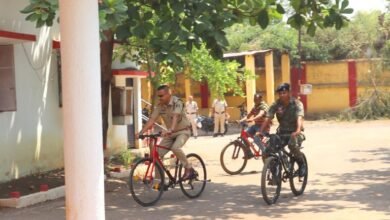 पीएम मोदी की अपील का असर, कवर्धा में साइकिल पर निकले पुलिस अफसर…SP ने दिया बड़ा संदेश